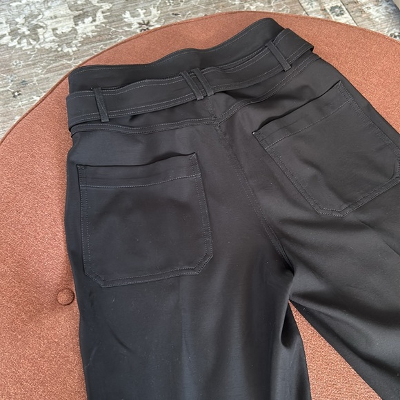 Like new Banana Republic Cargo pants - Picture 8 of 10